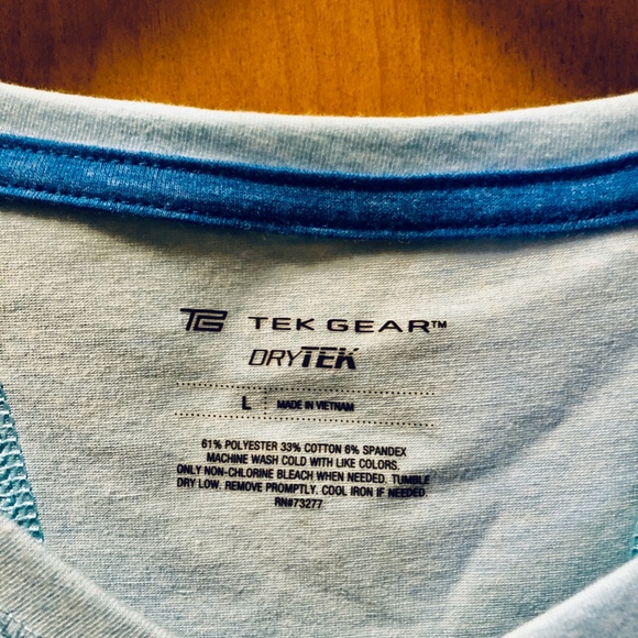 DRYTEK Womens Performance Tee Size Large Aqua, V-Neck, New with Tag - Picture 5 of 8